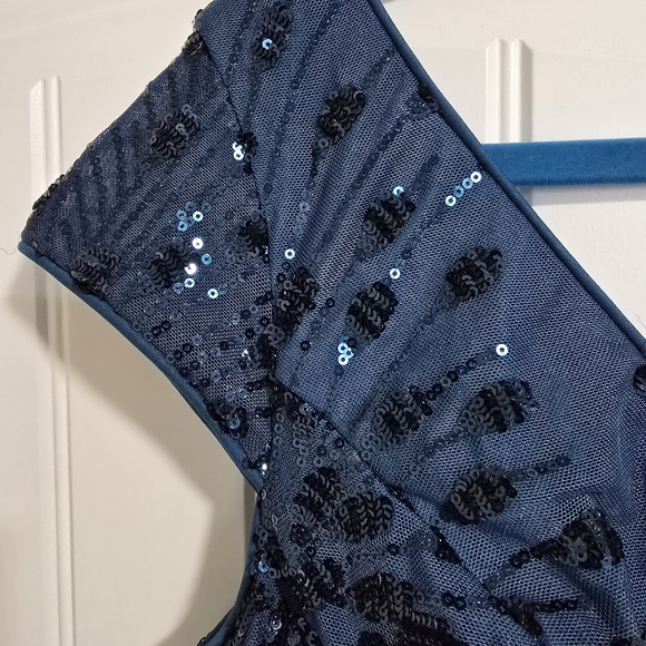 Elegant Teal  Blue Evening Dress - Picture 11 of 14